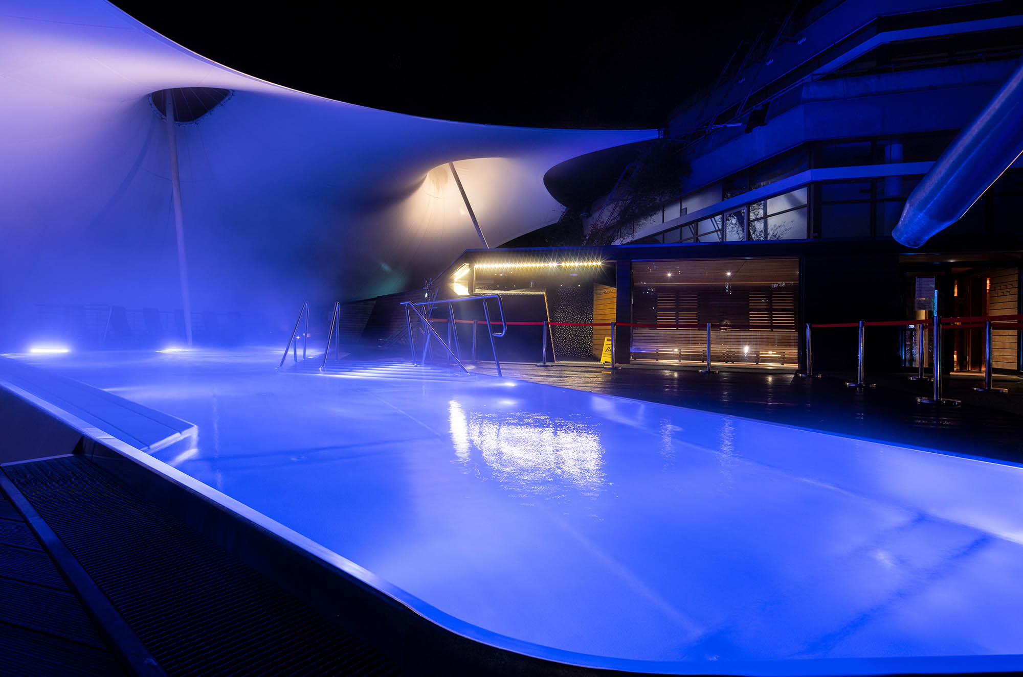 Palais Thermal in Wildbad bei Nacht